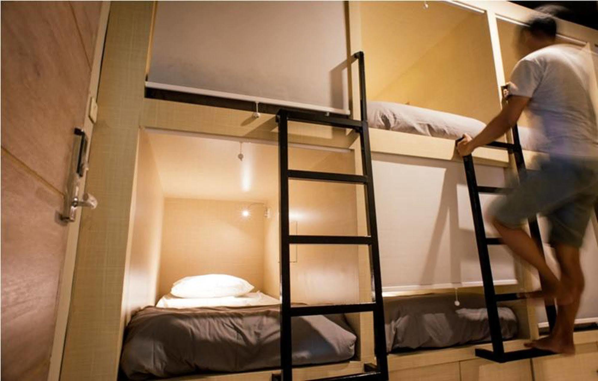 Bedplus Backpacker Kuta 레기안 외부 사진